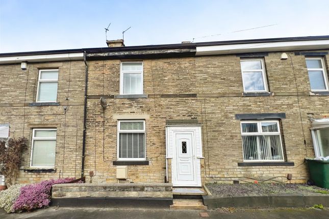 2 bed property, in Vernon Place, £130,000