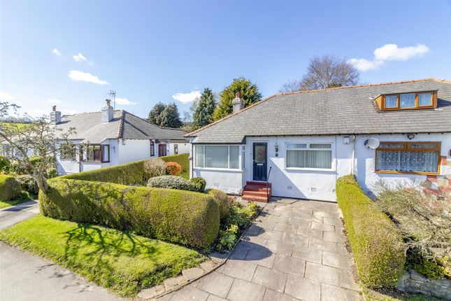 2 bed property, in Park Mount, £325,000