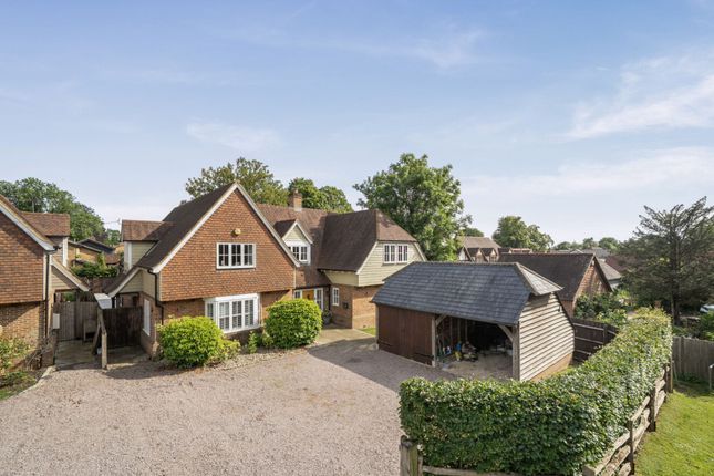 5 bed property, in Bletchley Road, £1,000,000