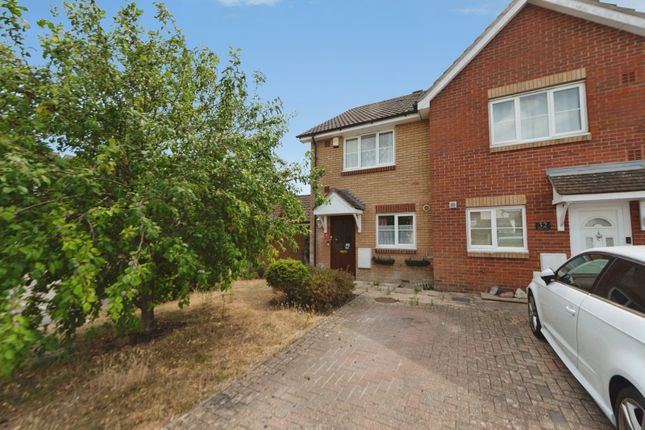 2 bed property, in St. Faiths Close, £210,000