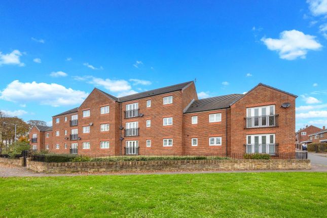2 bed property, in Dovecliffe View, £100,000