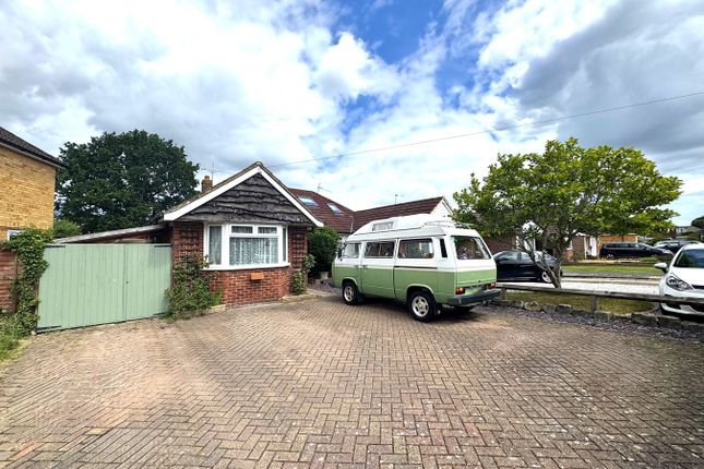3 bed property, in Gumbrells Close, £475,000