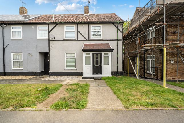 3 bed property, in Staplehurst Road, £325,000