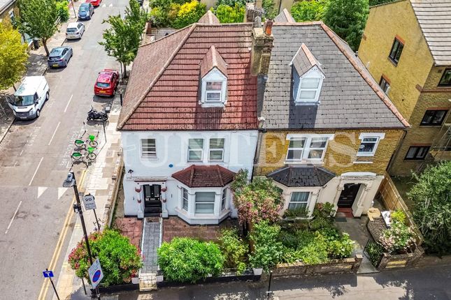 5 bed property, in West Green Road, £950,000