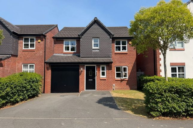 4 bed property, in Weavers Gate, £400,000