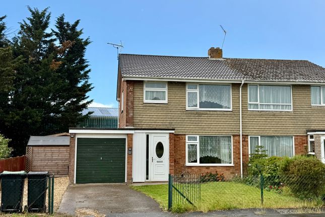 3 bed property, in Hightown Gardens, £415,000