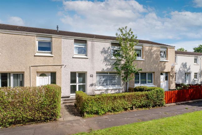 3 bed property, in Carron Court, £155,000