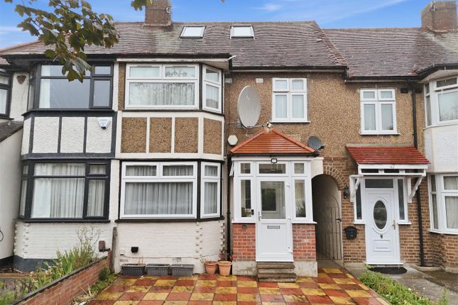 4 bed property, in Chestnut Road, £525,000