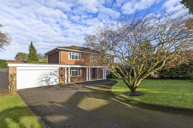 5 bed property, in Armitage Court, £1,250,000