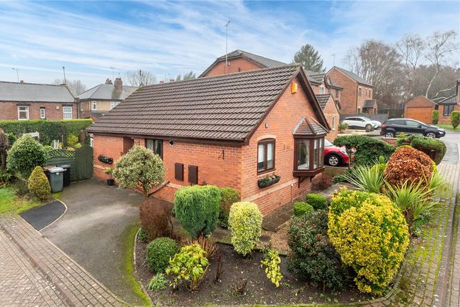 2 bed property, in Earlsmere Drive, £269,500