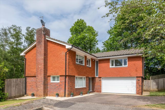 5 bed property, in Chichester Drive, £1,325,000