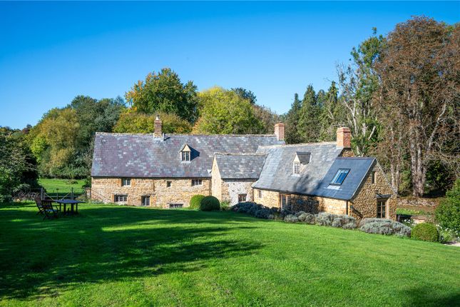5 bed property, in Hook Norton Road, £1,950,000