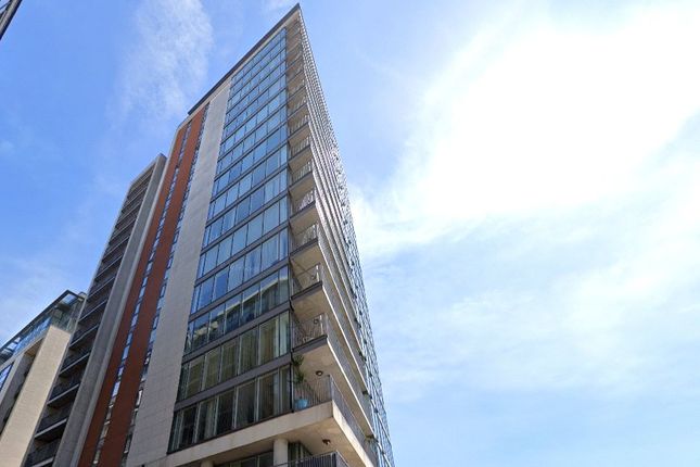 3 bed property, in Coral Apartments, £450,000