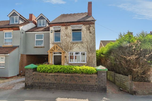 3 bed property, in Cannock Road, £195,000