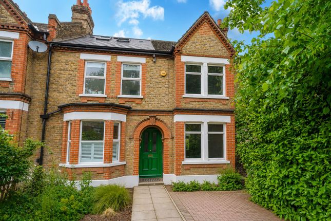 2 bed property, in Adamsrill Road, £600,000