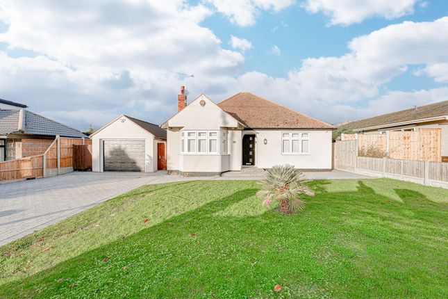 3 bed property, in Clifton Avenue, £600,000