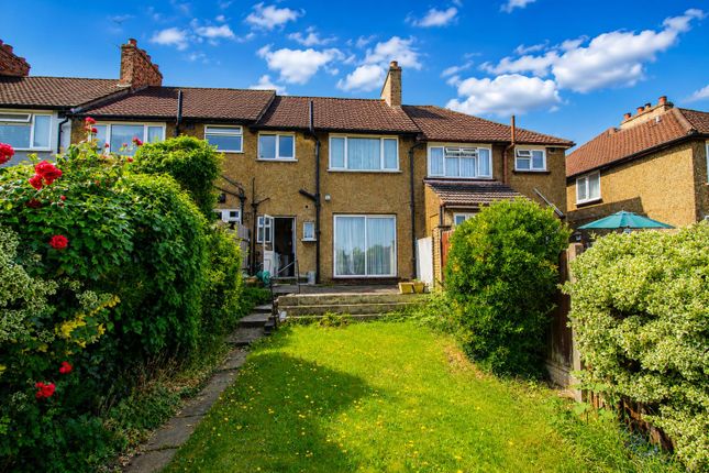 3 bed property, in Stanley Square, £495,000