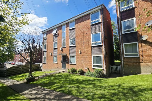 2 bed property, in Welton Court, £134,950