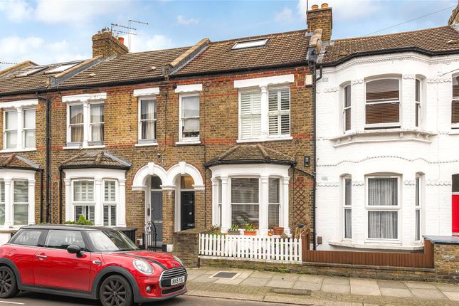 2 bed property, in Inworth Street, £450,000