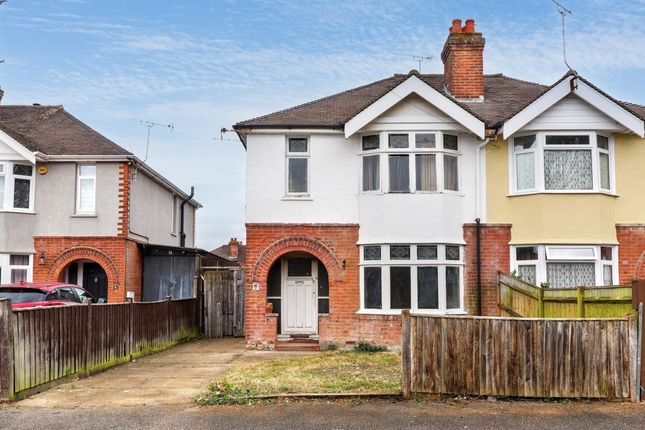 3 bed property, in 7 Masefield Close, £160,000