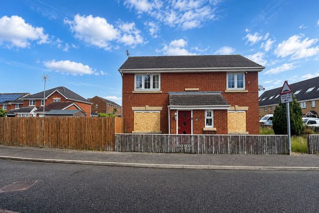 3 bed property, in Chillerton Way, £125,000
