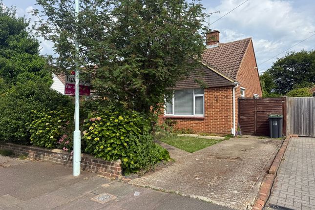 2 bed property, in Coniston Road, £300,000