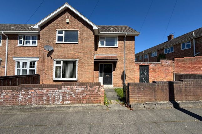 3 bed property, in Malcolm Road, £75,000