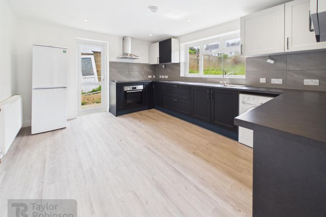 4 bed property, in Fisher Close, £495,000