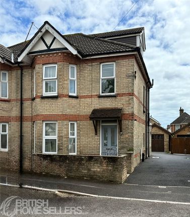 4 bed property, in Hillman Road, £460,000