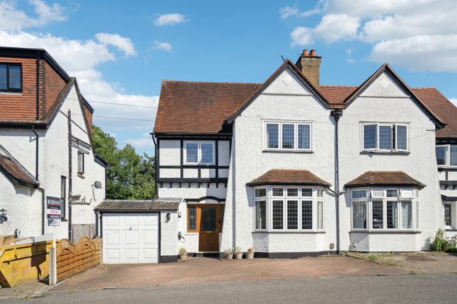 3 bed property, in Avenue Rise, £850,000