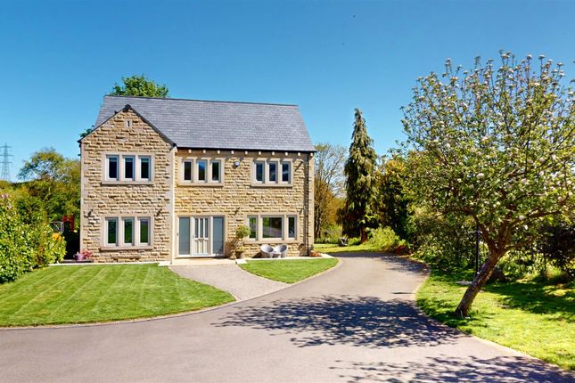 5 bed property, in Victoria Drive, £725,000