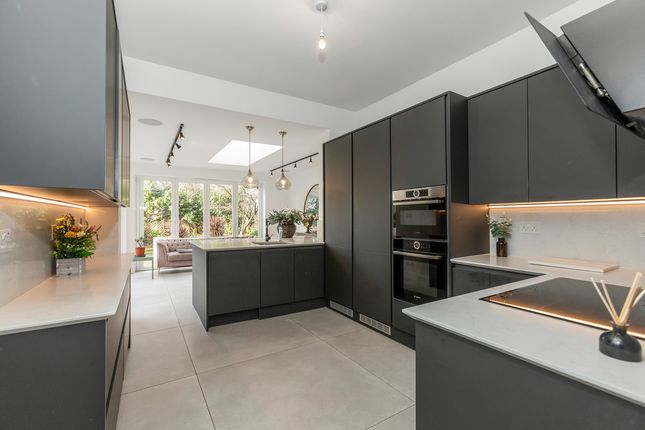 5 bed property, in Cambridge Road, £1,700,000