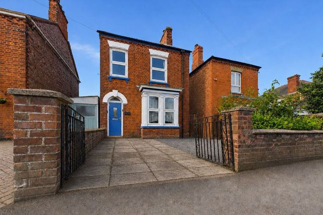 3 bed property, in Matmore Gate, £244,750