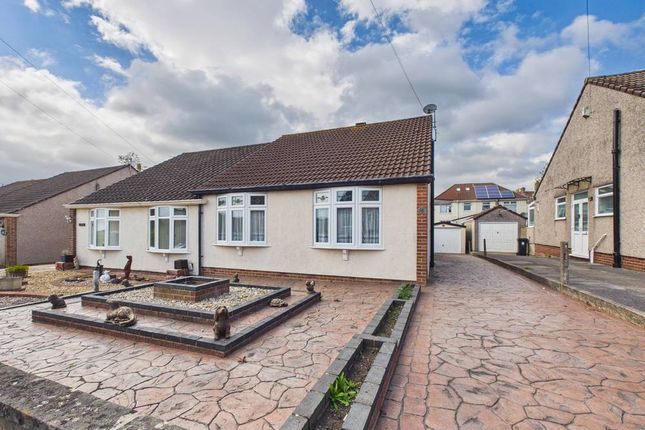 2 bed property, in Mount Gardens, £300,000