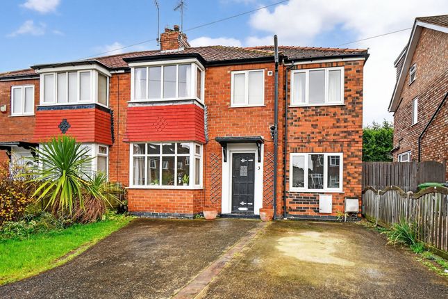 4 bed property, in Whernside Avenue, £395,000