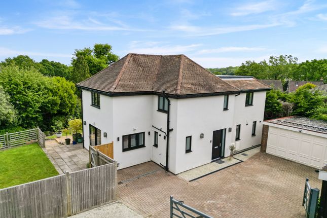 4 bed property, in Mill Drive, £800,000