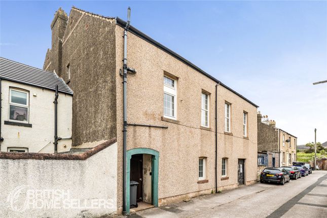 1 bed property, in Albert Street, £180,000