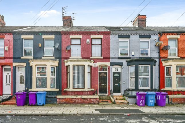 2 bed property, in Thornycroft Road, £140,000
