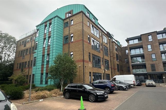 3 bed property, in Brindley Place, £350,000