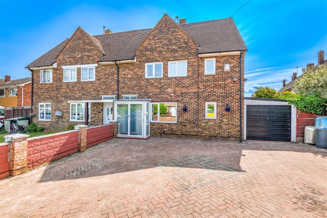 3 bed property, in Marsh Way, £390,000