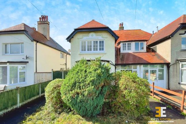3 bed property, in Clarence Road, £300,000