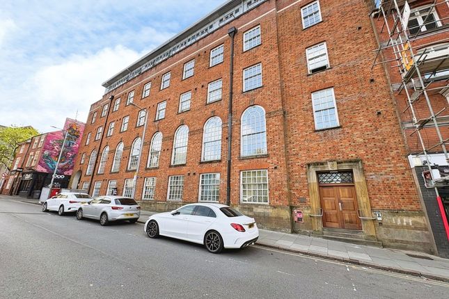 2 bed property, in Castle Exchange, £150,000