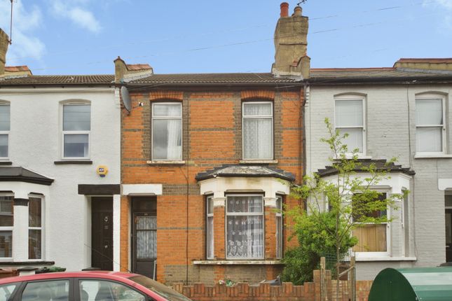 2 bed property, in Higham Hill Road, £500,000