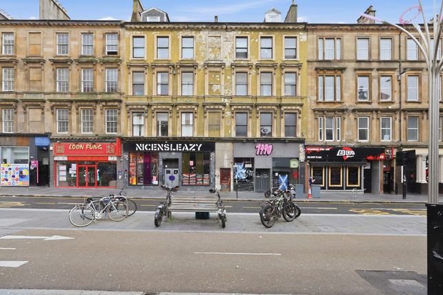 1 bed property, in Sauchiehall Street, £120,000
