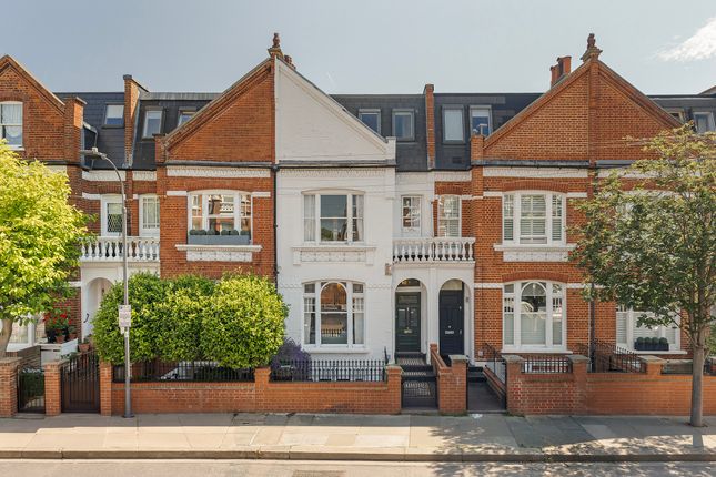 5 bed property, in Bowerdean Street, £2,600,000