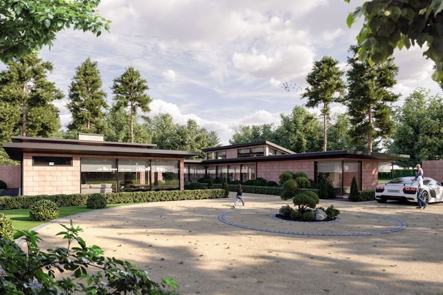 5 bed property, in Hortus House, £299,000