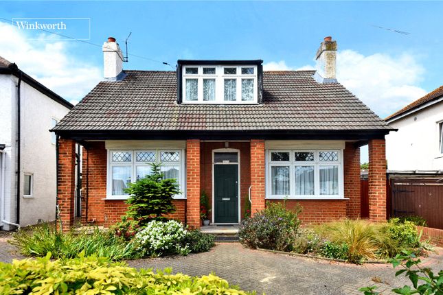 3 bed property, in Langley Avenue, £700,000