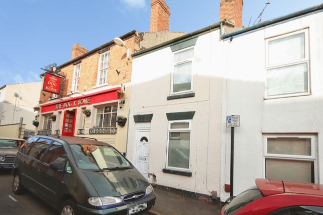2 bed property, in John Street, £125,000