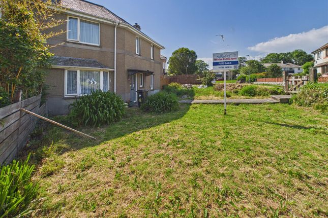 2 bed property, in Coombe Road, £235,000
