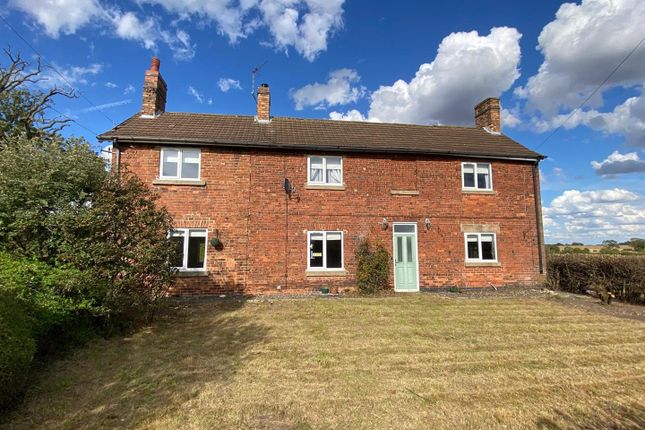 3 bed property, in Farm House, £525,000